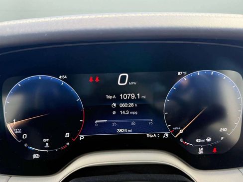 Certified 2024 Maserati GranCabrio Trofeo image 40