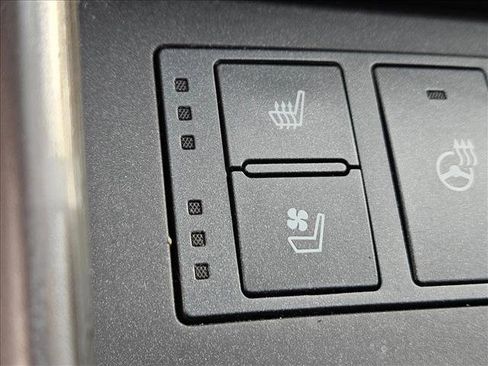 Used 2016 Lexus IS 350 image 17