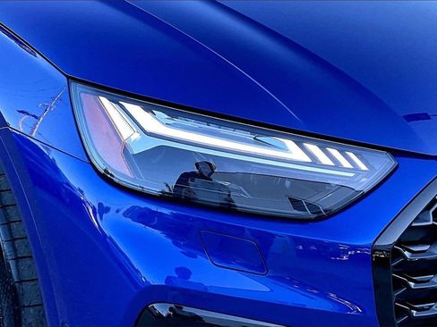 Certified 2025 Audi Q5 Prestige w/ Prestige Package image 11