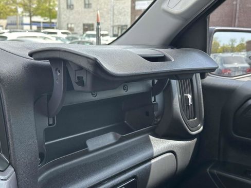 Used 2019 Chevrolet Silverado 1500 Custom Trail Boss w/ Custom Convenience Package AWD/4WD image 27