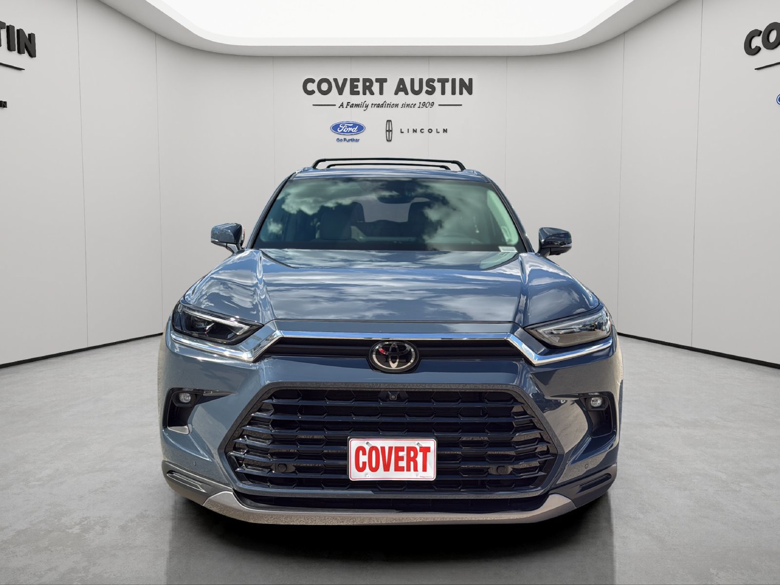 Used 2025 Toyota Grand Highlander AWD image 8