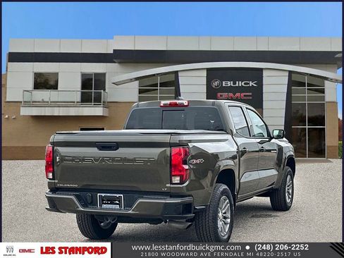 Used 2023 Chevrolet Colorado LT w/ LT Convenience Package II AWD/4WD image 6