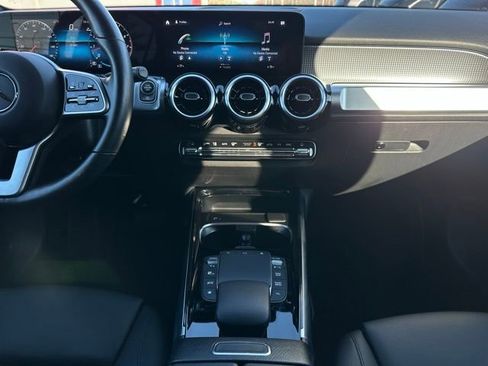 Certified 2023 Mercedes-Benz GLB 250 4MATIC image 14