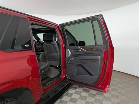 Certified 2024 Cadillac Escalade ESV Sport Platinum w/ LPO, ONYX Package image 39