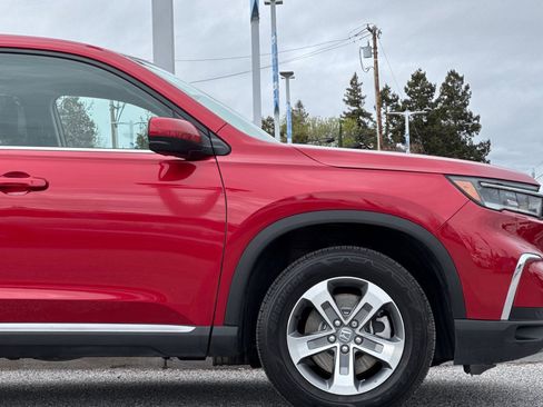 Certified 2024 Honda Pilot EX-L image 34