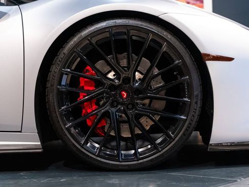 Used 2017 Lamborghini Huracan LP 580-2 image 14