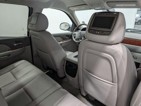 Used 2009 GMC Sierra 2500 SLT w/ SLT Convenience Package image 21