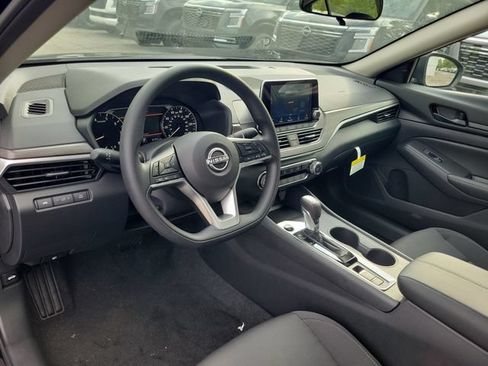 New 2026 Nissan Altima 2.5 SV AWD/4WD image 16