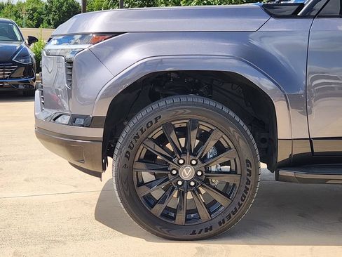 Used 2025 Lexus GX 550 w/ Accessory Package (2T) AWD/4WD image 10