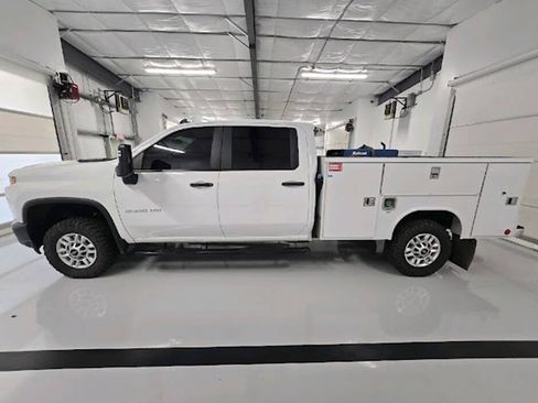 Used 2023 Chevrolet Silverado 2500 W/T w/ WT Fleet Convenience Package AWD/4WD image 2