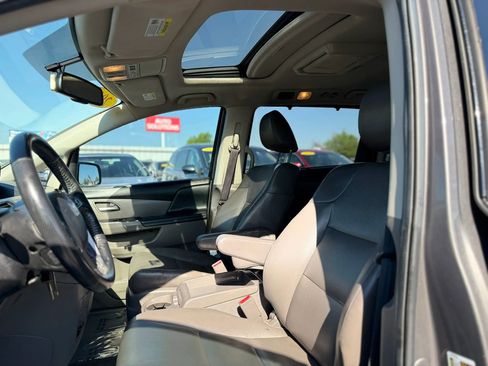 Used 2013 Honda Odyssey Touring Elite image 21
