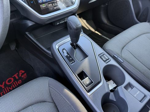 Used 2024 Subaru Crosstrek 2.0i Premium image 19