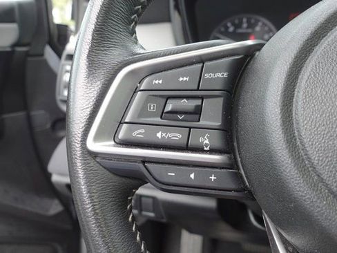 Used 2025 Subaru Outback Premium AWD/4WD image 14