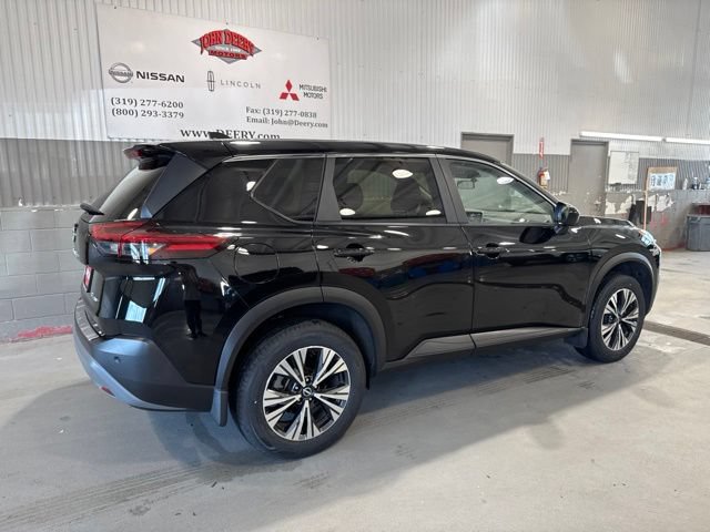 Certified 2023 Nissan Rogue SV AWD/4WD image 3