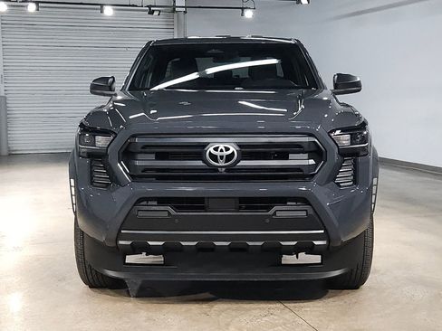 Used 2024 Toyota Tacoma SR image 2