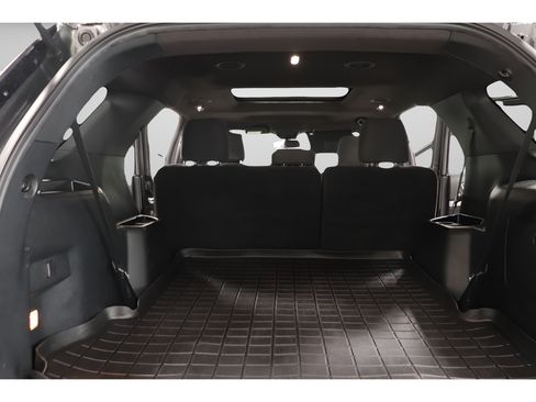 Used 2019 Ford Explorer XLT AWD/4WD image 28