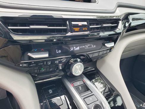 Used 2024 Acura MDX FWD w/ Technology Package image 32
