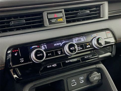 New 2025 Honda Pilot TrailSport image 14