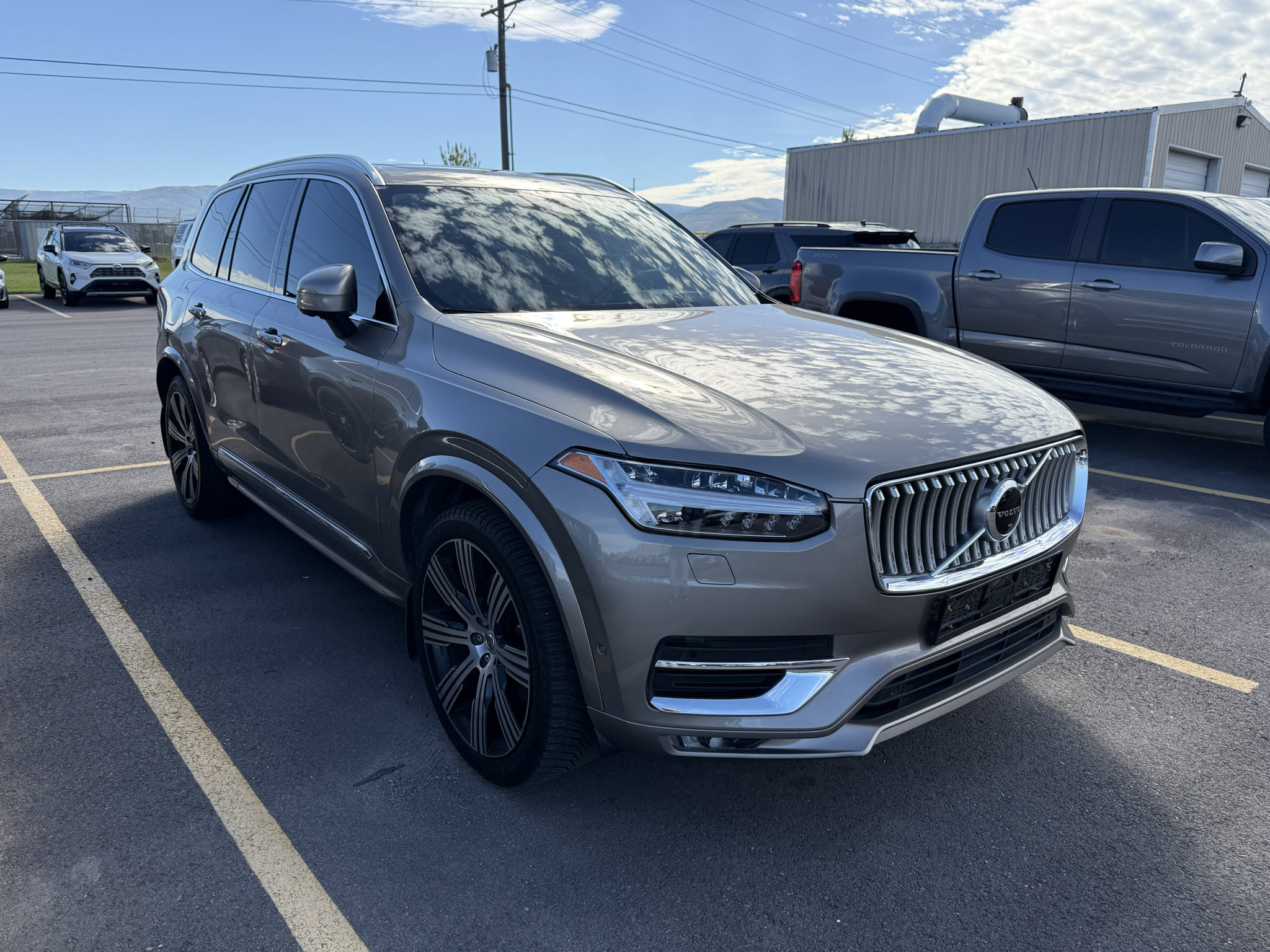 Used 2021 Volvo XC90 T6 Inscription AWD/4WD image 3