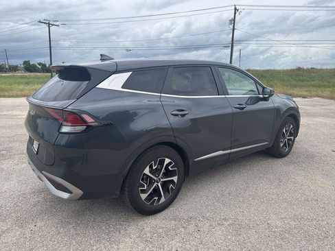 Used 2023 Kia Sportage EX FWD image 3