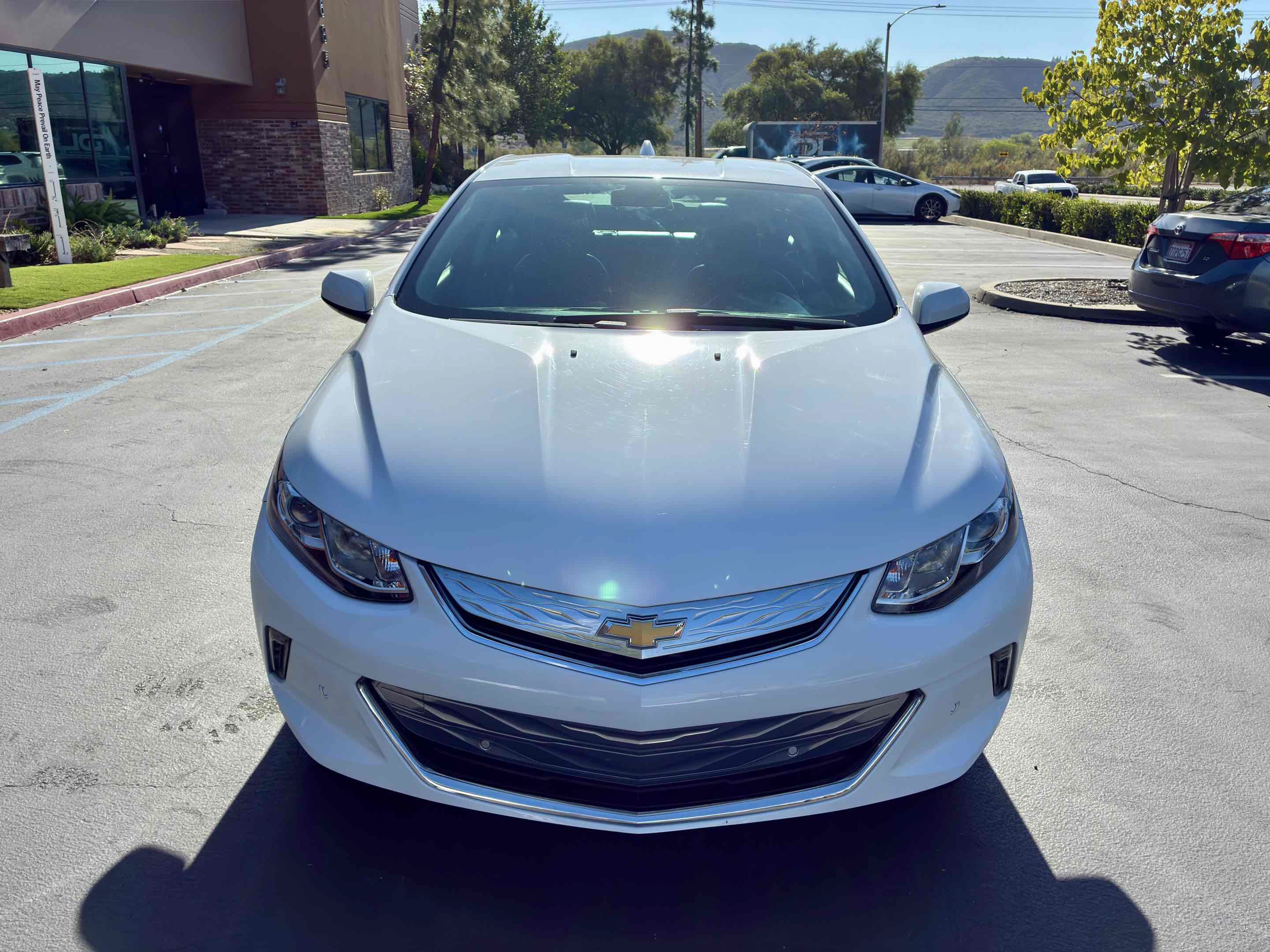 Used 2018 Chevrolet Volt Premier FWD image 5