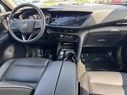 Used 2022 Buick Envision Essence w/ Safety Package FWD image 11