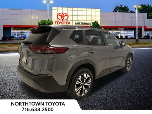 Used 2022 Nissan Rogue SV image 36