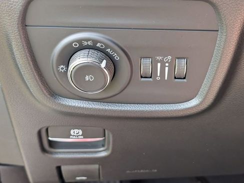 New 2026 Jeep Grand Cherokee Limited AWD/4WD image 15