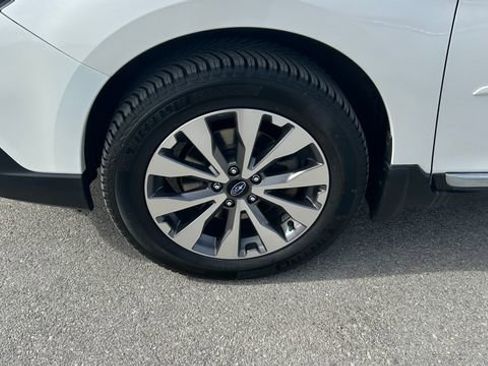 Used 2018 Subaru Outback 3.6R Touring image 9