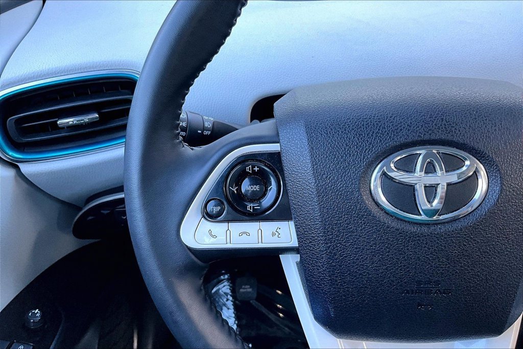 Certified 2019 Toyota Prius Prime Advanced FWD image 11
