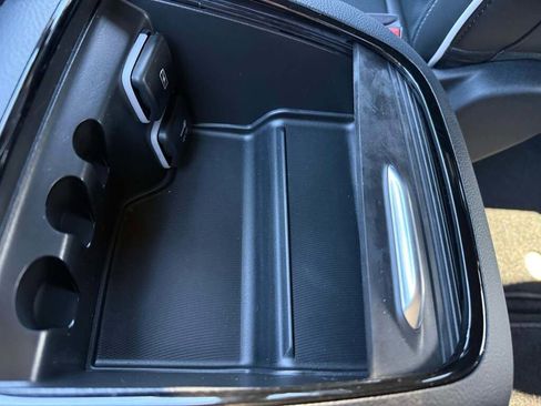 New 2026 Chrysler Pacifica Limited w/ S Appearance Package image 33