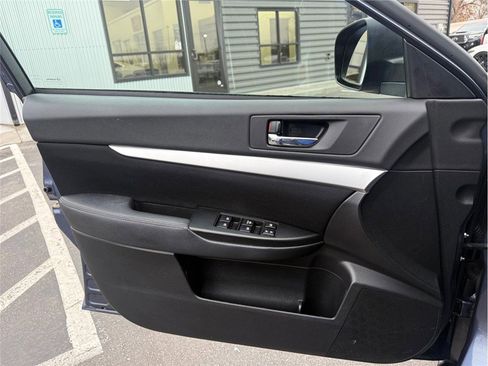 Used 2014 Subaru Outback 2.5i Premium image 26