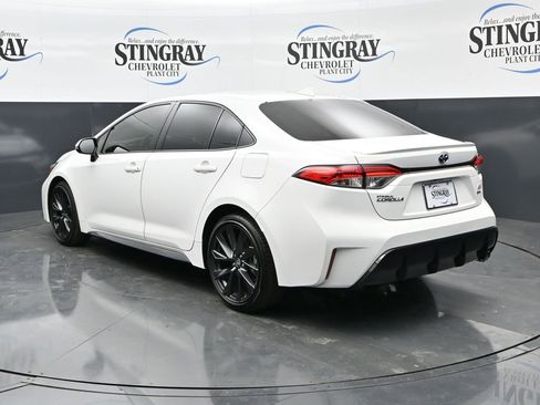 Used 2025 Toyota Corolla SE FWD image 5