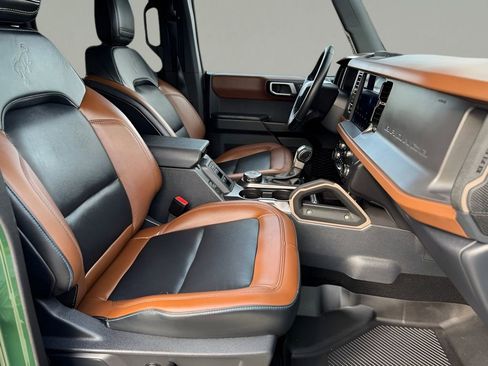 Used 2024 Ford Bronco Outer Banks image 13