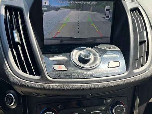 Used 2017 Ford Escape Titanium AWD/4WD image 14