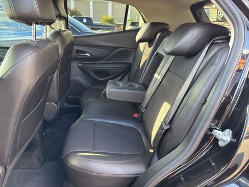 Certified 2022 Buick Encore Preferred w/ Safety Package image 32