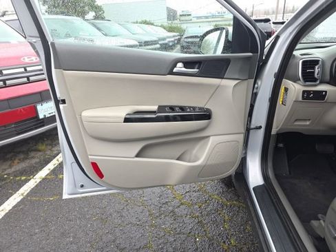 Used 2019 Kia Sportage EX w/ EX Premium Package image 8