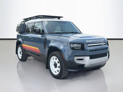 Used 2025 Land Rover Defender 110 S AWD/4WD image 7