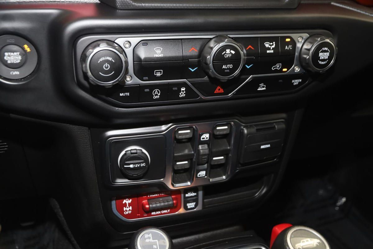 Used 2022 Jeep Gladiator Rubicon w/ LED Lighting Group AWD/4WD image 25