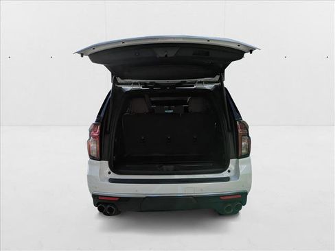 Used 2021 Chevrolet Tahoe High Country w/ Premium Package image 9