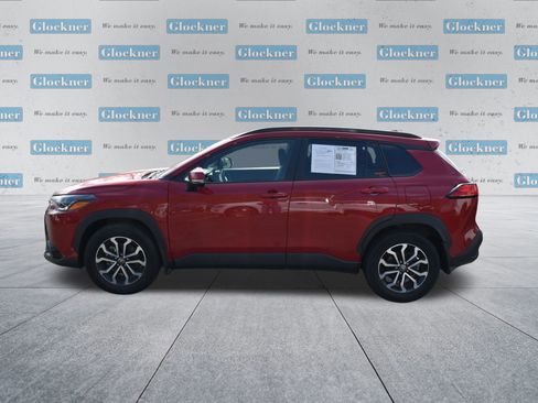 Used 2023 Toyota Corolla Cross AWD Hybrid w/ Moonroof Package image 9