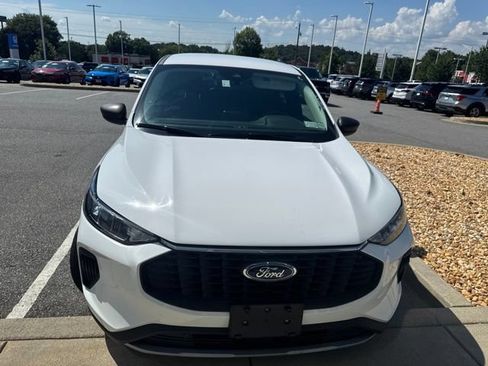 Used 2025 Ford Escape Active AWD/4WD image 5