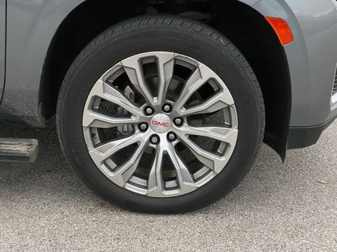 Used 2021 GMC Yukon Denali w/ Denali Premium Package image 33