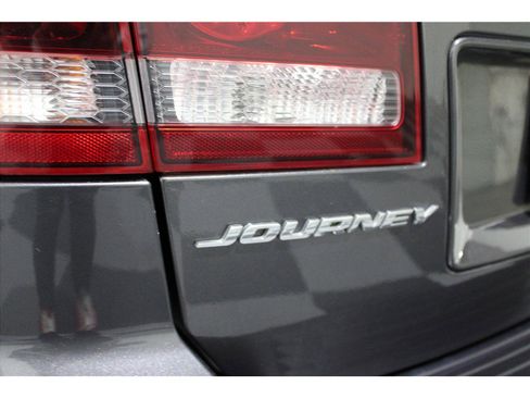 Used 2020 Dodge Journey Crossroad image 19