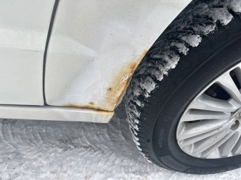 Used 2013 Chrysler Town & Country Limited w/ Luxury Group image 34