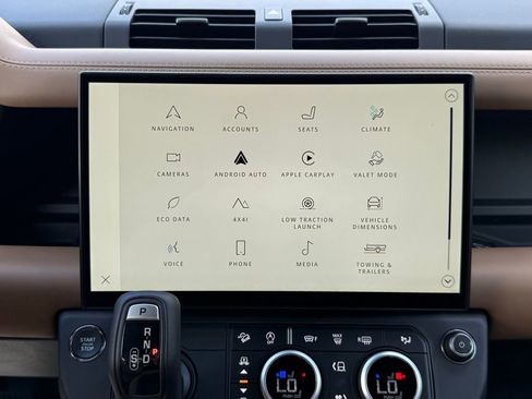 New 2026 Land Rover Defender 110 X-Dynamic SE image 26