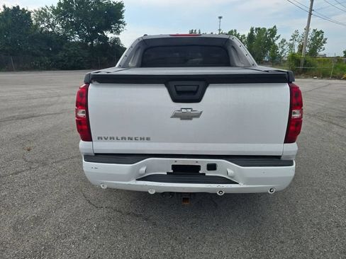 Used 2007 Chevrolet Avalanche LTZ w/ LTZ Preferred Equipment Group AWD/4WD image 4