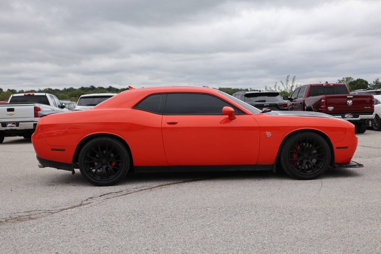 Used 2016 Dodge Challenger SRT Hellcat RWD image 7