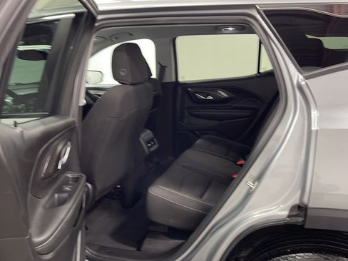Used 2024 GMC Terrain SLE FWD image 14