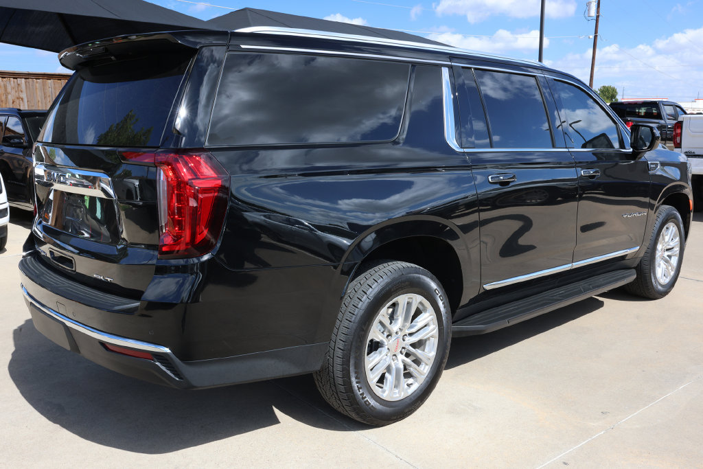 Used 2023 GMC Yukon XL SLT AWD/4WD image 5